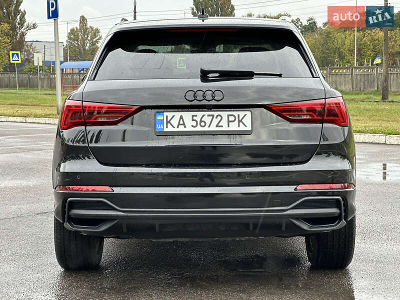 Позашляховик / Кросовер Audi Q3 2023 в Києві