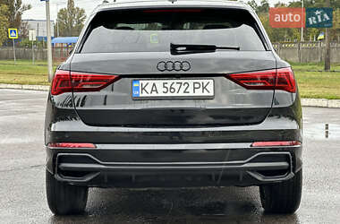 Внедорожник / Кроссовер Audi Q3 2023 в 