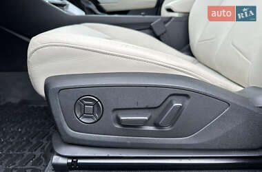 Внедорожник / Кроссовер Audi Q3 2023 в 