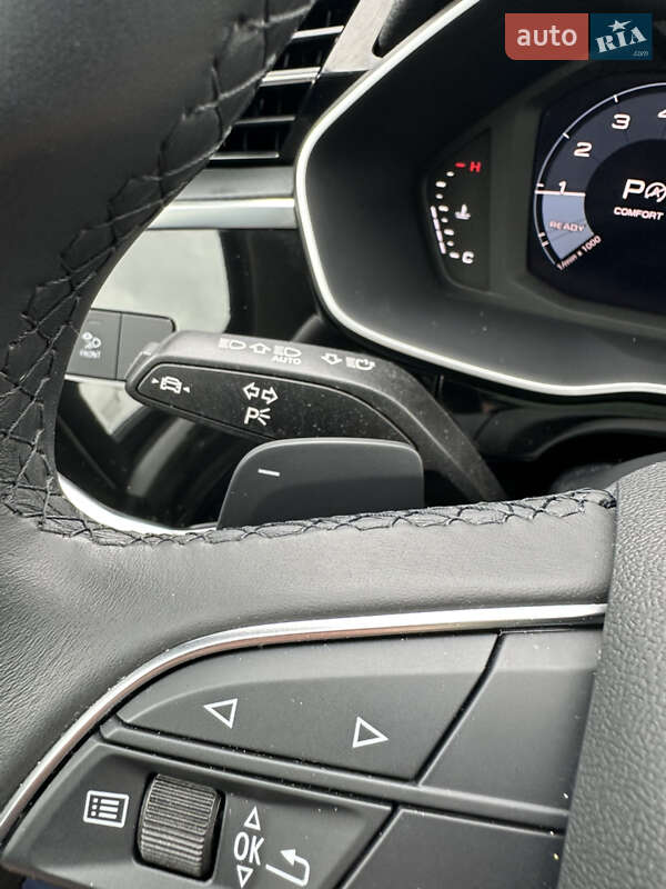 Позашляховик / Кросовер Audi Q3 2023 в Києві