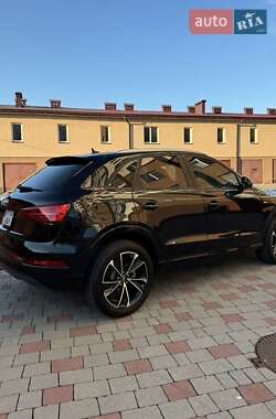 Позашляховик / Кросовер Audi Q3 2018 в 