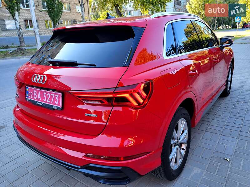Внедорожник / Кроссовер Audi Q3 2022 в Запорожье