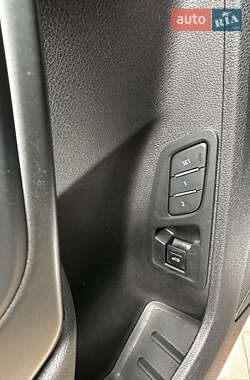 Внедорожник / Кроссовер Audi Q3 2021 в 