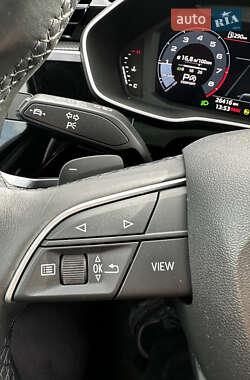 Внедорожник / Кроссовер Audi Q3 2021 в 
