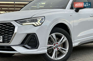 Внедорожник / Кроссовер Audi Q3 2020 в 