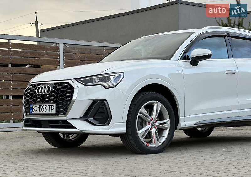 Позашляховик / Кросовер Audi Q3 2020 в Стрию