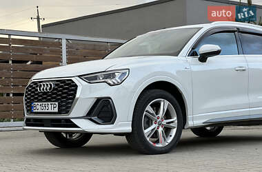 Внедорожник / Кроссовер Audi Q3 2020 в 