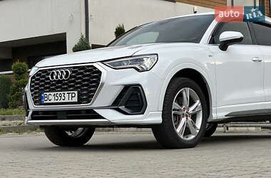Внедорожник / Кроссовер Audi Q3 2020 в 