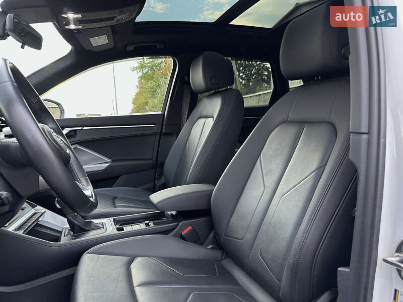 Позашляховик / Кросовер Audi Q3 2020 в Стрию