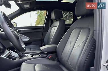 Внедорожник / Кроссовер Audi Q3 2020 в 