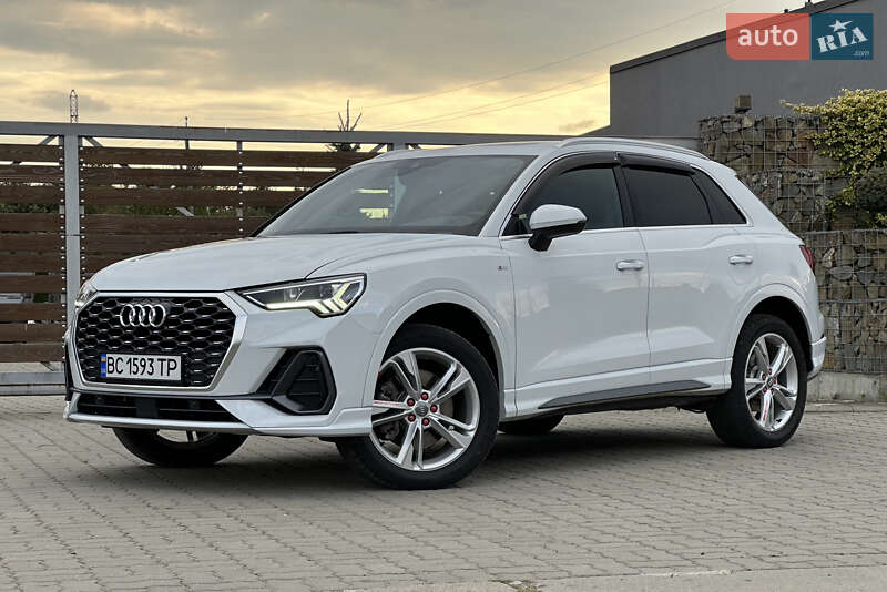 Позашляховик / Кросовер Audi Q3 2020 в Стрию