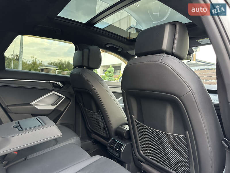 Позашляховик / Кросовер Audi Q3 2020 в Стрию