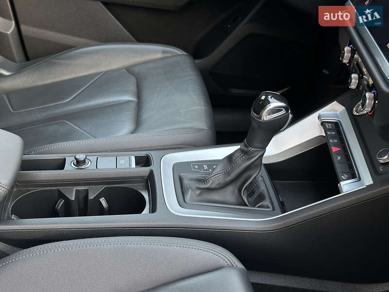 Позашляховик / Кросовер Audi Q3 2020 в Стрию