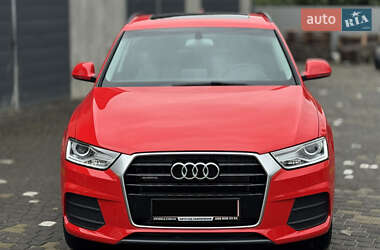 Позашляховик / Кросовер Audi Q3 2016 в 