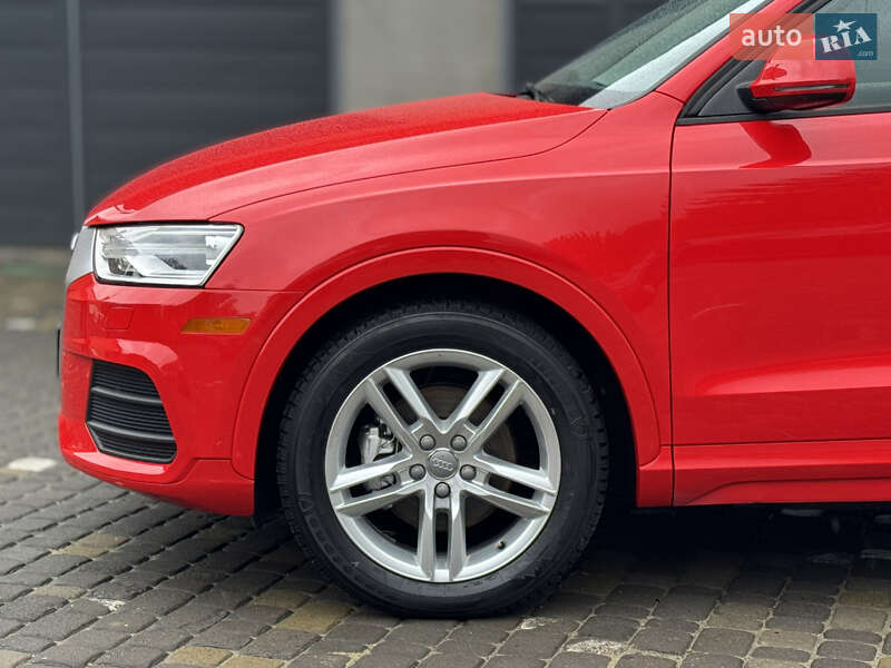 Внедорожник / Кроссовер Audi Q3 2016 в Черновцах
