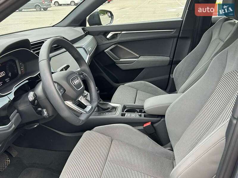 Внедорожник / Кроссовер Audi Q3 2025 в Ивано-Франковске