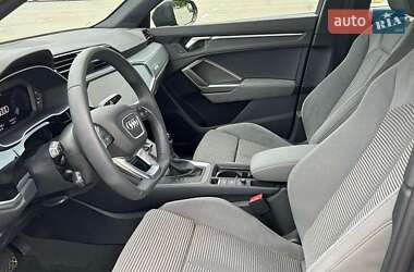 Внедорожник / Кроссовер Audi Q3 2025 в 