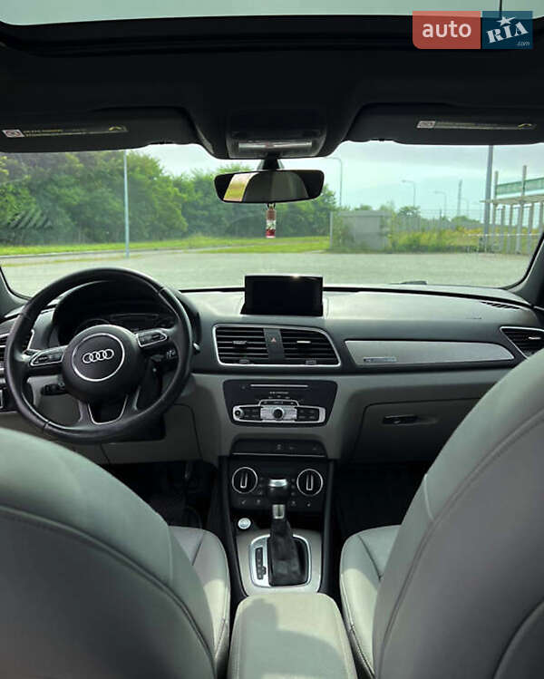 Внедорожник / Кроссовер Audi Q3 2016 в Львове