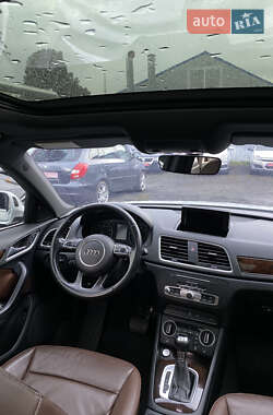 Позашляховик / Кросовер Audi Q3 2017 в 