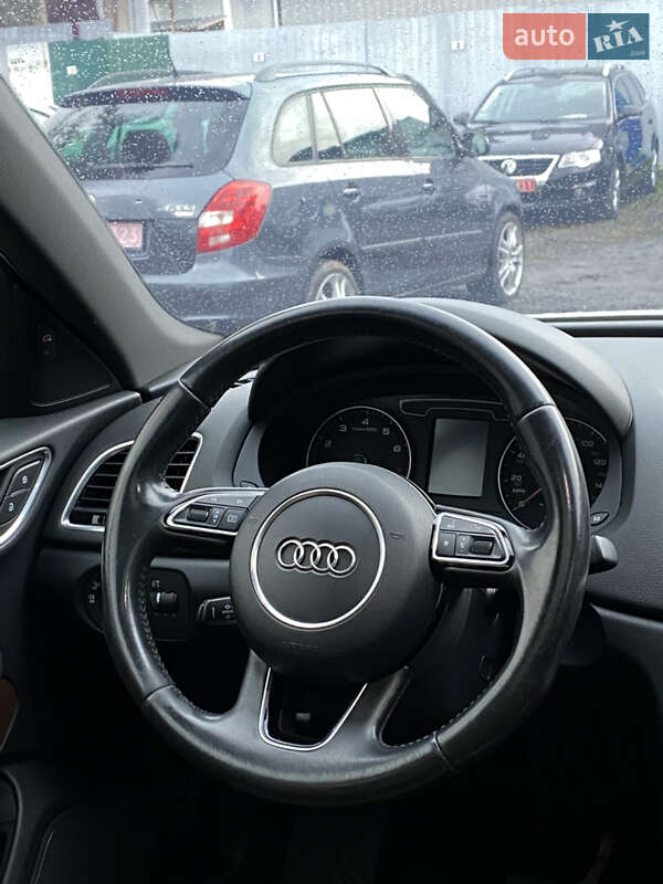 Внедорожник / Кроссовер Audi Q3 2017 в Луцке