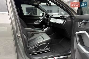 Внедорожник / Кроссовер Audi Q3 2020 в 