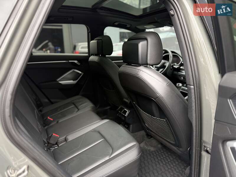 Позашляховик / Кросовер Audi Q3 2020 в Львові