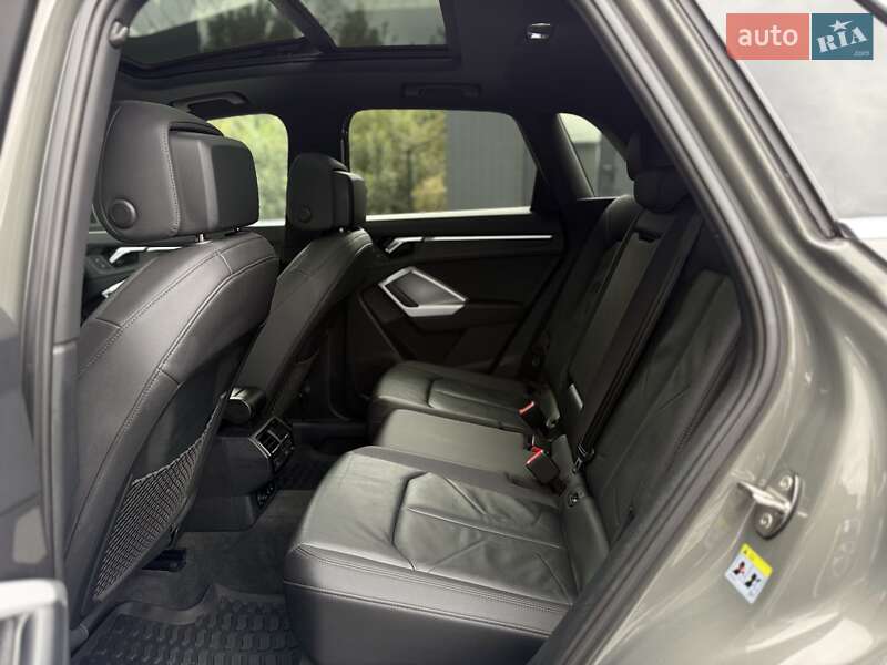 Позашляховик / Кросовер Audi Q3 2020 в Львові