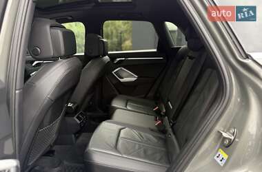 Внедорожник / Кроссовер Audi Q3 2020 в 
