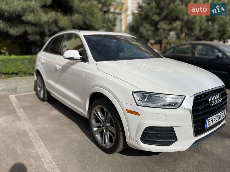 Позашляховик / Кросовер Audi Q3 2016 в Одесі