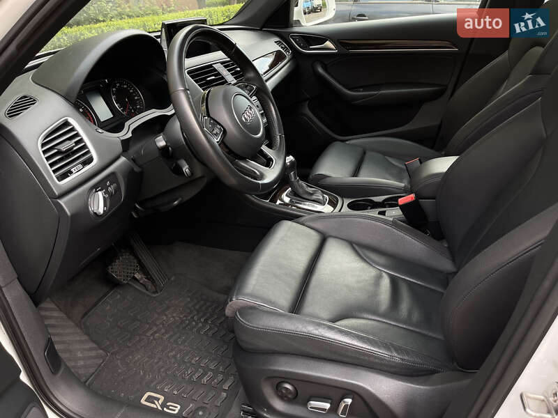 Позашляховик / Кросовер Audi Q3 2016 в Одесі