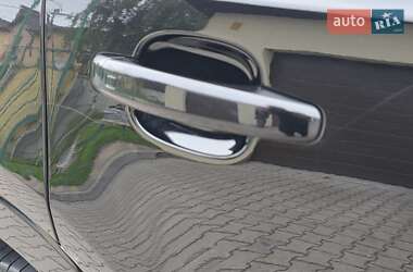 Позашляховик / Кросовер Audi Q3 2016 в 
