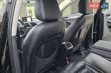 Позашляховик / Кросовер Audi Q3 2016 в 