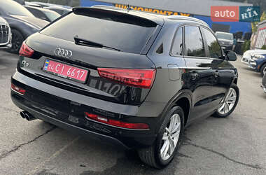Внедорожник / Кроссовер Audi Q3 2018 в 