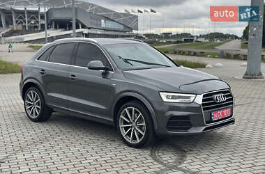 Внедорожник / Кроссовер Audi Q3 2017 в 