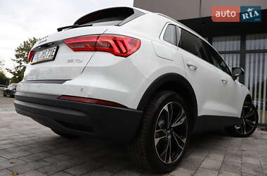 Позашляховик / Кросовер Audi Q3 2020 в 