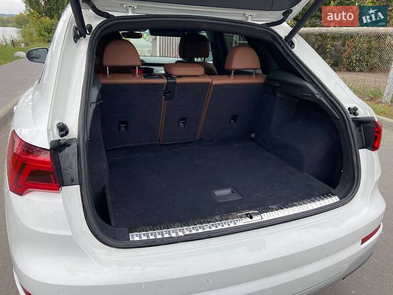 Внедорожник / Кроссовер Audi Q3 2020 в Василькове фото 35 Внедорожник / Кроссовер Audi Q3 2020 в Василькове