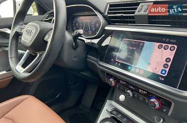 Внедорожник / Кроссовер Audi Q3 2020 в 