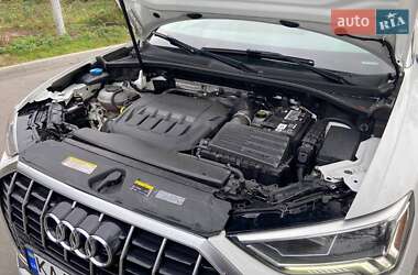 Внедорожник / Кроссовер Audi Q3 2020 в 