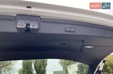Внедорожник / Кроссовер Audi Q3 2020 в 