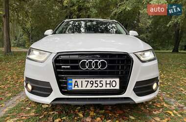 Внедорожник / Кроссовер Audi Q3 2015 в 