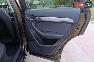 Внедорожник / Кроссовер Audi Q3 2012 в 