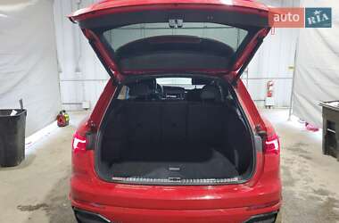 Внедорожник / Кроссовер Audi Q3 2023 в 