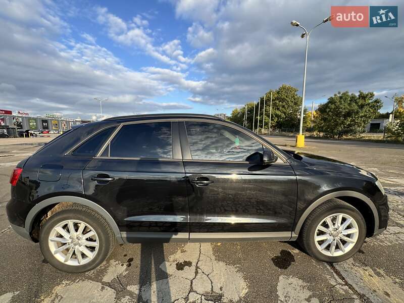 Позашляховик / Кросовер Audi Q3 2014 в Одесі