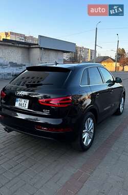 Внедорожник / Кроссовер Audi Q3 2015 в 