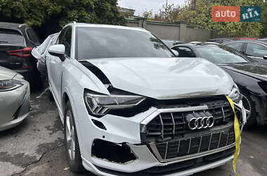 Внедорожник / Кроссовер Audi Q3 2020 в 