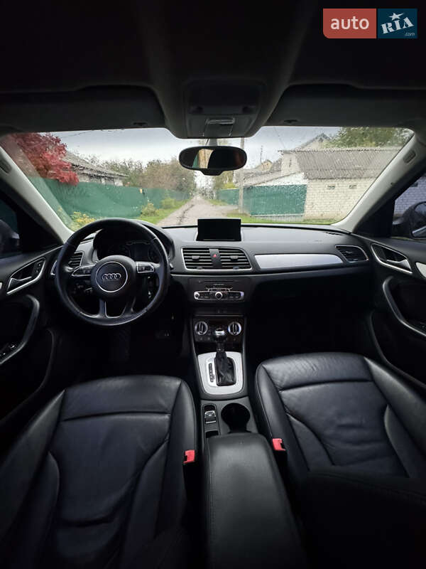 Позашляховик / Кросовер Audi Q3 2014 в Києві