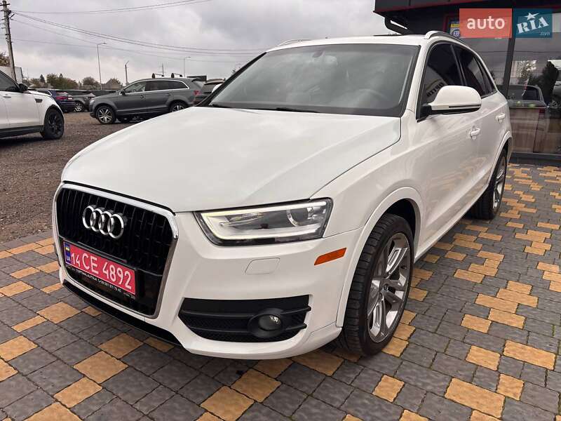 Внедорожник / Кроссовер Audi Q3 2015 в Львове