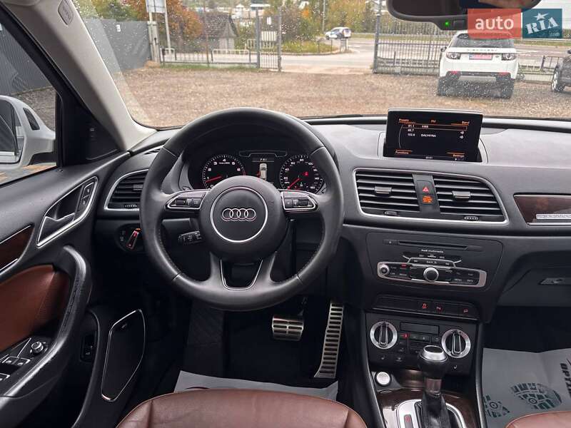 Внедорожник / Кроссовер Audi Q3 2015 в Львове