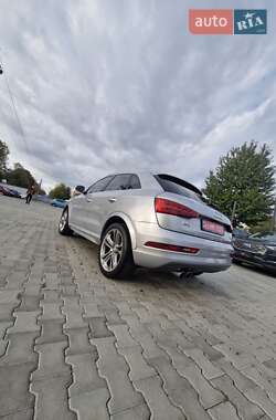 Внедорожник / Кроссовер Audi Q3 2015 в 