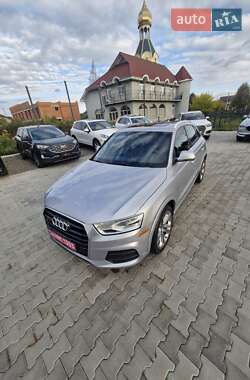 Внедорожник / Кроссовер Audi Q3 2015 в 